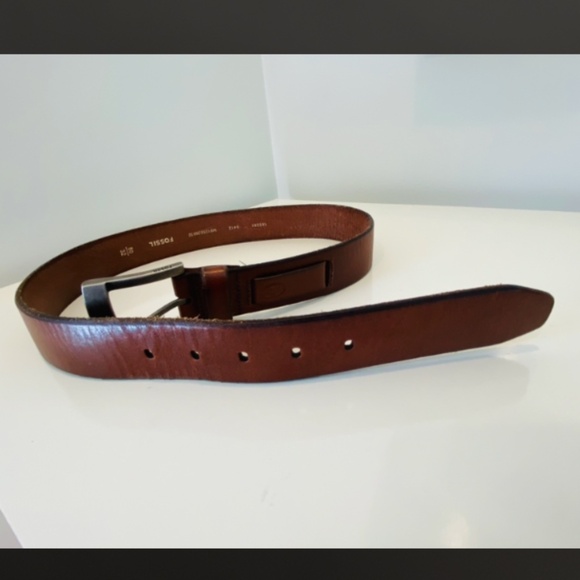 FOSSIL Women’s Leather Belt - Picture 2 of 10